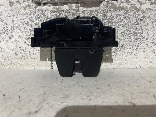 Used Tailgate lock Tailgate lock 37707202 37707202