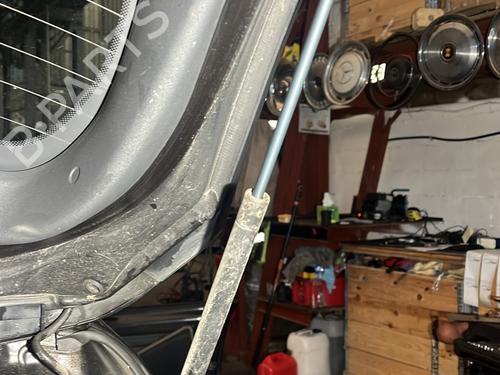 Used Tailgate lift support RENAULT MEGANE II Estate (KM0/1_) 1.9 dCi (KMRG, KM1G, KM0G, KM2C) (120 hp) 29959990
