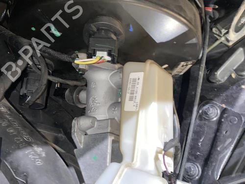Used Brake master cylinder Brake master cylinder MERCEDES-BENZ R-CLASS (W251, V251) R 320 CDI 4-matic (251.022, 251.122) (224 hp) 20869872 20869872