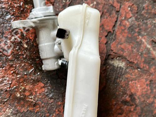 hovedcylinder-citroen-c3-ii-sc_-12-vti-82-00004601x0-2009-20863231 main image