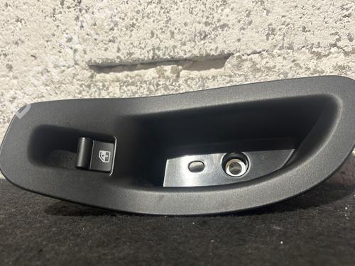 Used Right rear window switch FIAT 500X (334_) 1.0 (334.AXN1B) (120 hp) 27177156