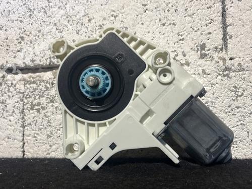 left-rear-window-motor-audi-q3-8ub-8ug-2011-2012-2013-2014-2015-2016-2017-2018-2019-2020-27389837 main image