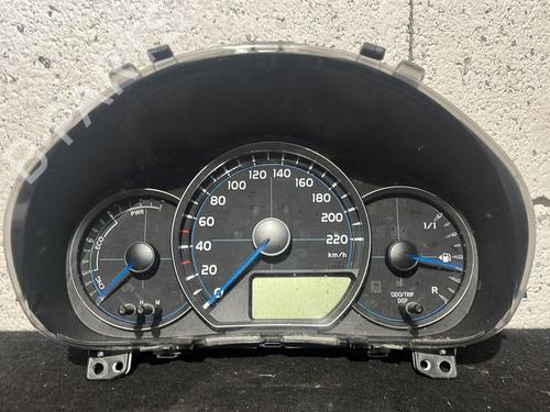 Used Instrument cluster TOYOTA YARIS (_P13_) 1.5 Hybrid (NHP130_, NHP130) (101 hp) 27319183