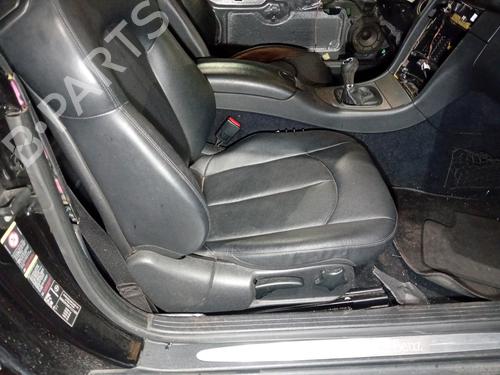Used Right front seat Right front seat MERCEDES-BENZ CLK (C209) CLK 220 CDI (209.308) (150 hp) 21045163 21045163