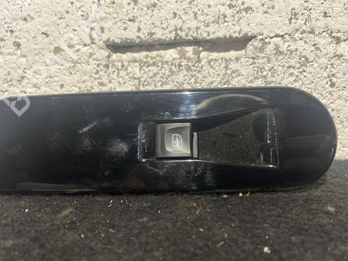Used Right front window switch RENAULT CLIO IV (BH_) 0.9 TCe 90 (BHNF, BHMA, BHMH, BHJK, BHJR) (90 hp) 26289256