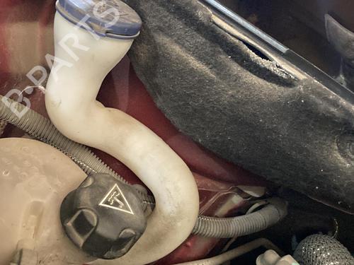 windscreen-washer-tank-citroen-c3-picasso-sh_-16-hdi-00006431n6-2008-20863930 main image