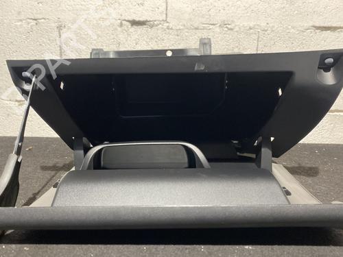 Used Glove box Glove box CITROËN C3 III (SX) 1.2 VTi 68 (68 hp) 23797061 23797061