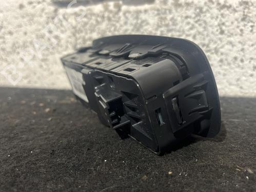 Used Left front window switch Left front window switch JAGUAR XE (X760) 2.0 D (180 hp) 27836996 27836996