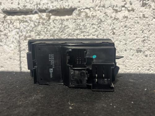 Used Right front window switch Right front window switch OPEL INSIGNIA A Country Tourer (G09) 2.0 CDTi 4x4 (47) (194 hp) 26937026 26937026