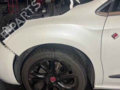 Kotflügel links vorne für DS DS 4 / DS 4 CROSSBACK (NX_) 1.2 THP 130 (NXHNYM) (130 hp) 31611508