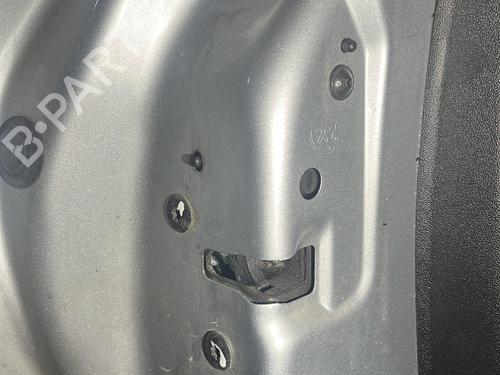 Używane Zamek drzwi tylnych lewych PEUGEOT 208 I (CA_, CC_) 1.6 HDi / BlueHDi 75 (75 hp) 30885955