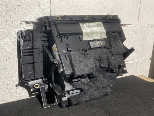 Used Glove box Glove box AUDI A1 Sportback (8XA, 8XF) 1.0 TFSI (95 hp) 23984808 23984808