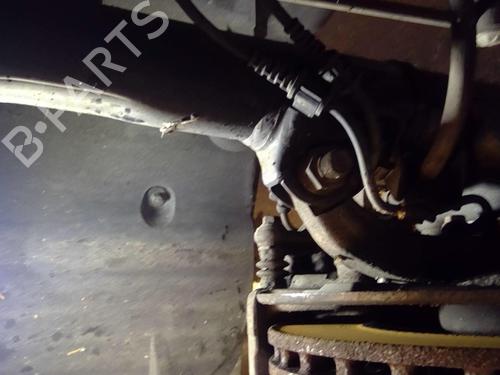 Used Right front steering knuckle MERCEDES-BENZ C-CLASS (W203) C 220 CDI (203.008) (150 hp) 20863672