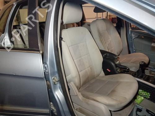 Used Right front seat MERCEDES-BENZ B-CLASS Sports Tourer (W245) B 180 CDI (245.207) (109 hp) 20872231