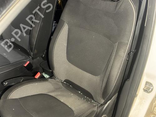 Used Left front seat RENAULT CAPTUR I (J5_, H5_) 1.5 dCi 90 (J5N4, J5M5, J5MW, J5M6, J5AL, J5AJ) (90 hp) 30591635