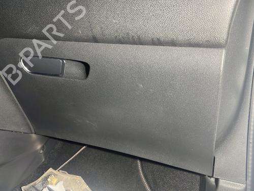 Used Glove box DS DS 4 / DS 4 CROSSBACK (NX_) 1.2 THP 130 (NXHNYM) (130 hp) 31611526