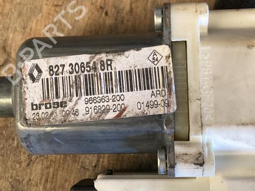 Vindusheismotor høyre bak RENAULT MEGANE III Hatchback (BZ0/1_, B3_) 1.5 dCi (BZ0C) (90 hp) 21860747