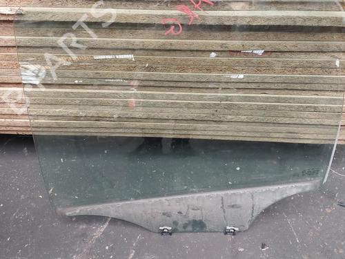 Vidro porta trás esquerda CITROËN C3 II (SC_) 1.4 HDi 70 (SC8HZC, SC8HR0, SC8HP4) (68 hp) 21861288