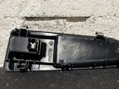 Used Right front window switch Right front window switch FIAT BRAVO II (198_) 1.6 D Multijet (198AXH1B) (105 hp) 22519727 22519727