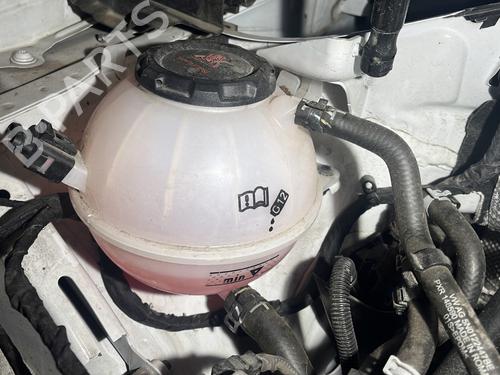 Expansion tank AUDI Q3 (8UB, 8UG) 2.0 TDI quattro | BP27389860C120 