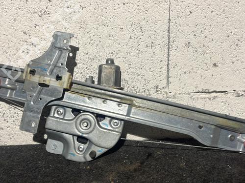 Used Front right window mechanism Front right window mechanism PEUGEOT 208 I (CA_, CC_) 1.6 HDi / BlueHDi 75 (75 hp) 30885943 30885943