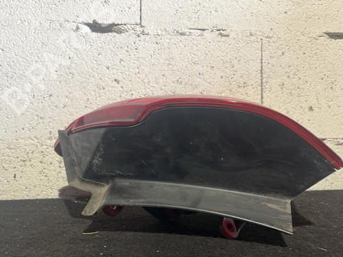 Right taillight PEUGEOT 3008 I MPV (0U_) 1.6 HDi | BP27407527C35 
