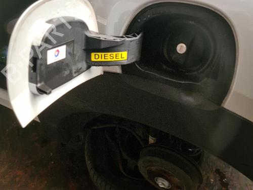 Używane Klapa wlewu paliwa CITROËN C4 CACTUS 1.6 HDi 90 (92 hp) 20868128