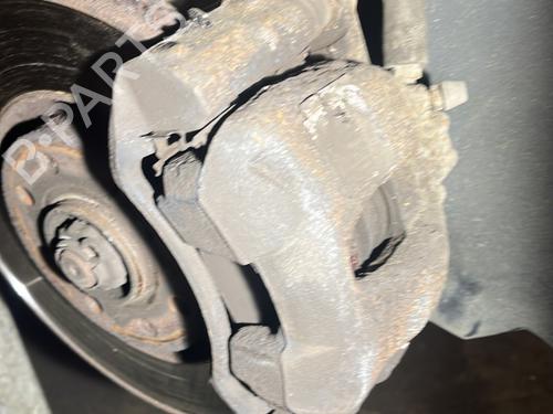 Used Right front brake caliper Right front brake caliper PEUGEOT 308 I (4A_, 4C_) 1.6 HDi (109 hp) 33564170 33564170