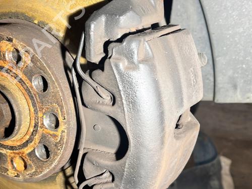 Used Right front brake caliper AUDI A3 Sportback (8PA) 2.0 TDI (140 hp) 26006571