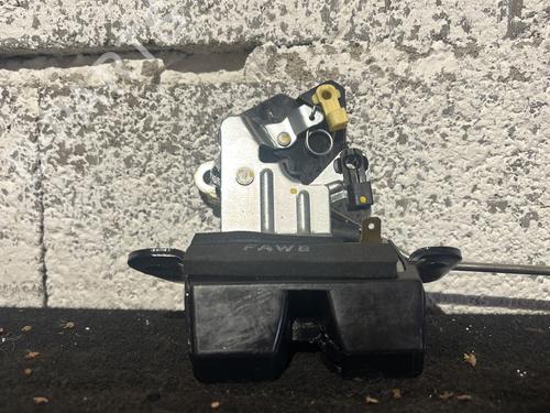 Tailgate lock HYUNDAI i20 I (PB, PBT) 1.2 | BP29918804C101