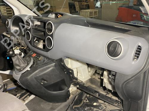Used Dashboard PEUGEOT PARTNER Box Body/MPV 1.6 HDi / BlueHDi 75 (75 hp) 23797339