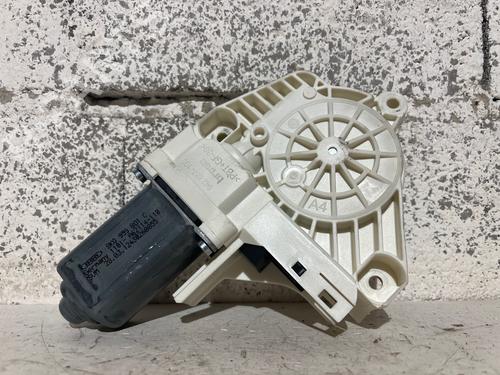 Used Left front window motor Left front window motor 38058373 38058373