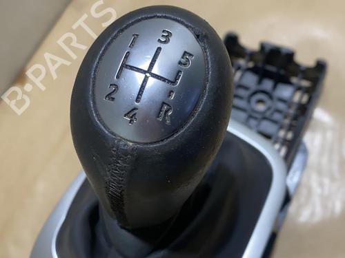 Gear lever RENAULT MEGANE III Hatchback (BZ0/1_, B3_) 1.5 dCi (BZ0C) | BP21862117M90 