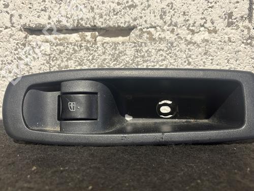 Used Left rear window switch RENAULT KOLEOS I (HY_) 2.0 dCi 4x4 (HY0K) (150 hp) 28354627