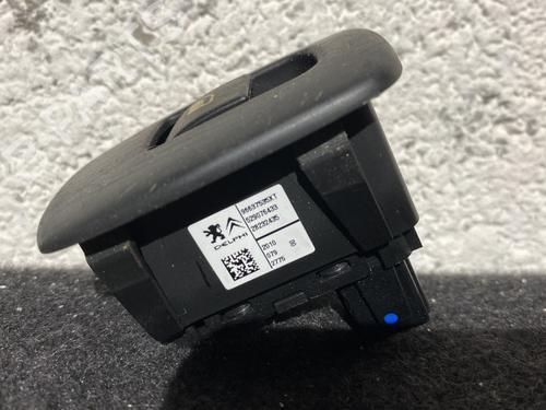 Used Right rear window switch Right rear window switch CITROËN C3 II (SC_) 1.6 HDi 90 (90 hp) 21865817 21865817