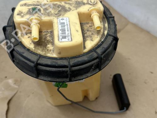 Used Fuel pump DACIA DUSTER (HS_) 1.5 dCi (HSAJ) (90 hp) 21863313