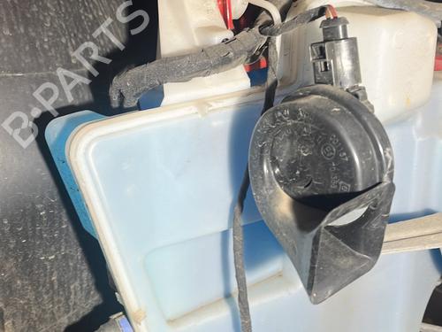 Used Windscreen washer tank AUDI A1 (8X1, 8XK) 1.6 TDI (115 hp) 27869732