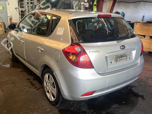 Handskerum KIA CEE'D Hatchback (ED) 1.6 CRDi 90 | BP29452966C95 