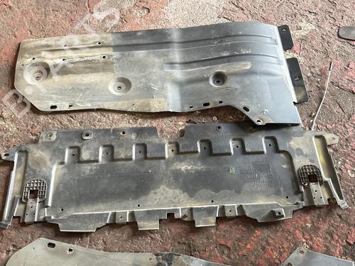 Used Underbody protection Underbody protection 38485650 38485650