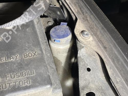 Used Windscreen washer tank Windscreen washer tank ALFA ROMEO 159 (939_) 1.9 JTDM 16V (939AXC1B, 939AXC12) (150 hp) 20864924 20864924