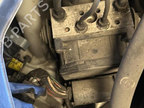 Used ABS pump TOYOTA AVENSIS Estate (_T25_) 2.2 D-CAT (ADT251_, ADT251R) (177 hp) 20862987