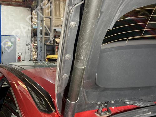 Used Tailgate lift support Tailgate lift support PEUGEOT 308 SW III (FC_, FJ_, FR_, F4_, FN_) BlueHDi 130 (FCYHZL, FCYHZT) (131 hp) 22894350 22894350