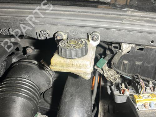 Used Brake master cylinder Brake master cylinder PEUGEOT 308 I (4A_, 4C_) 1.6 HDi (109 hp) 33564173 33564173