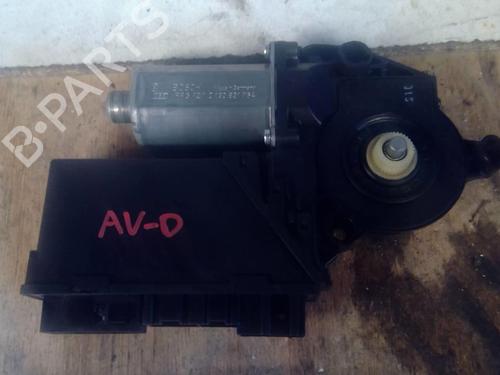 Used Right front window motor AUDI A4 B7 Avant (8ED) 2.7 TDI (180 hp) 21861434