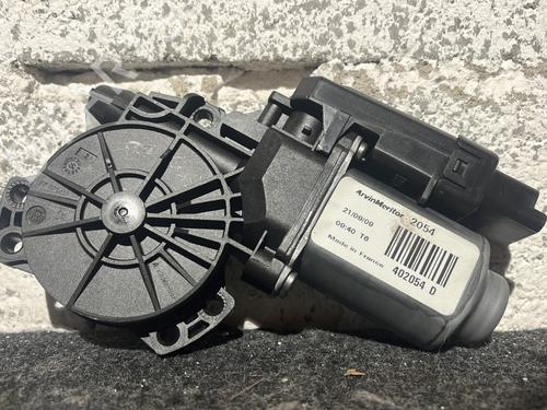 Used Right front window motor KIA CEE'D SW (ED) 1.6 CRDi 115 (115 hp) 31019230