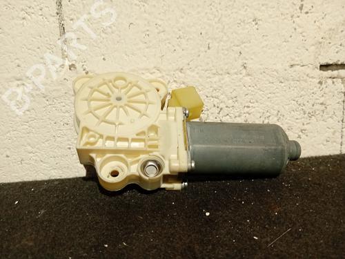 Used Left front window motor MERCEDES-BENZ CLK (C209) CLK 220 CDI (209.308) (150 hp) 21866276