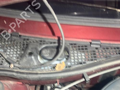 Réservoir lave-glace DACIA LOGAN (LS_) 1.4 (LS0A, LS0C, LS0E, LS0G) (75 hp) 30775205