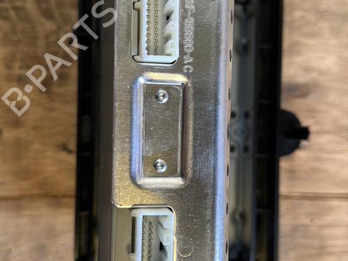 Radio RENAULT TWINGO III (BCM_, BCA_) 1.0 SCe 70 | BP25843963E6 