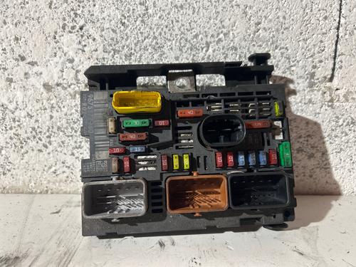 Fuse box CITROËN C5 III (RD_) 1.6 HDi 110 (RD9HZC) | BP39600908E1 - Image 2
