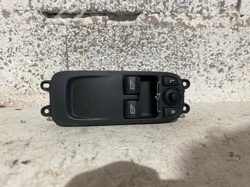 Used Left front window switch Left front window switch 38766863 38766863